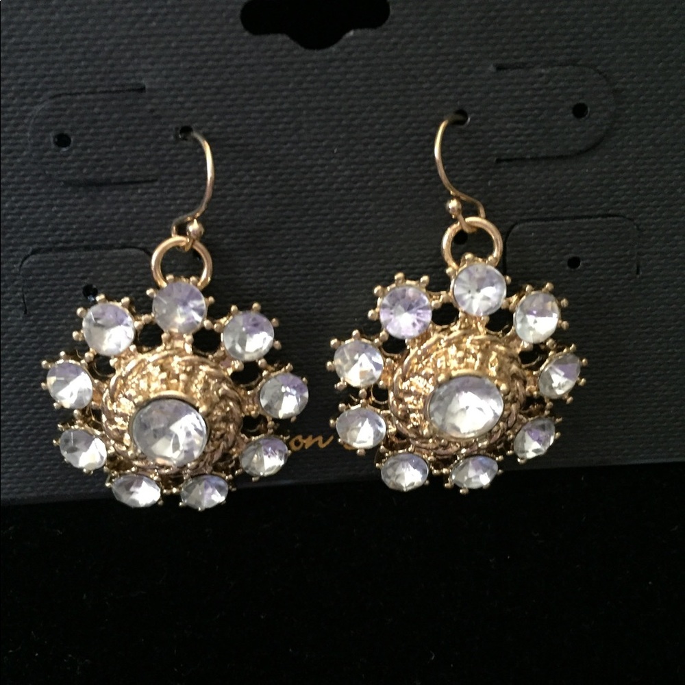 Jewelry - Picture 5 of 8